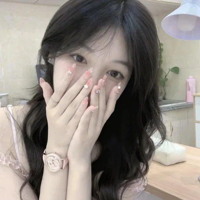 穿到荒年，我靠空间带全家吃肉